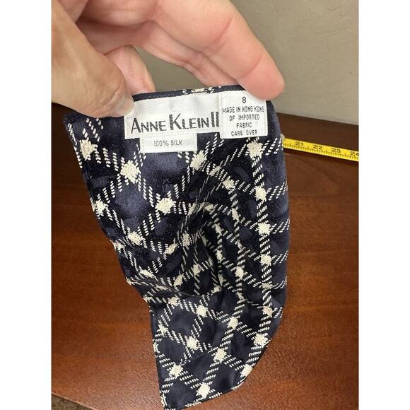 Handkerchief 100% Silk Anne Klein Made In Korea Black Plaid Design - Picture 3 of 4